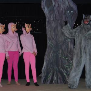 pigs and wolf starlight